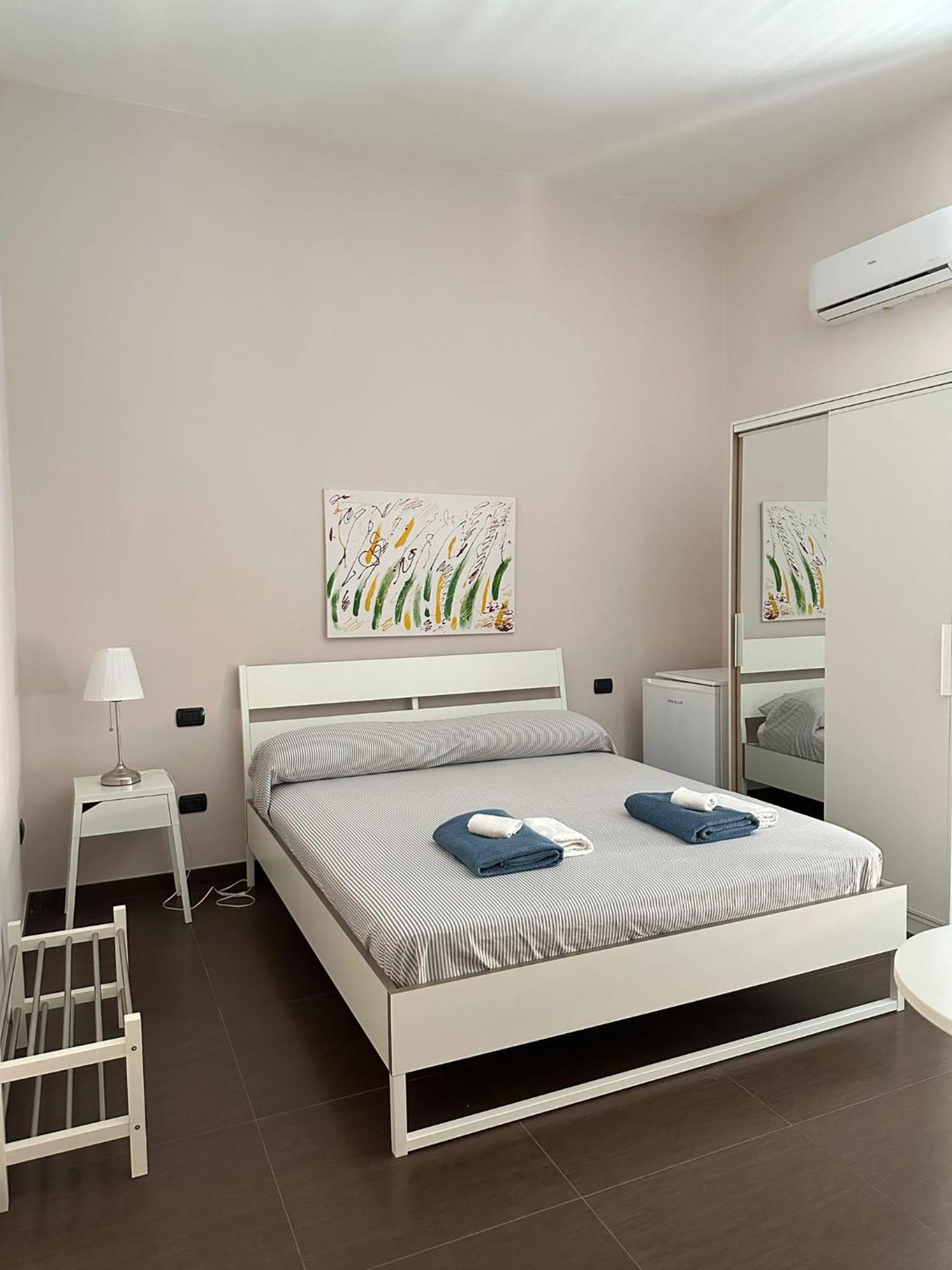 Le Suites Maor Gaeta Esterno foto